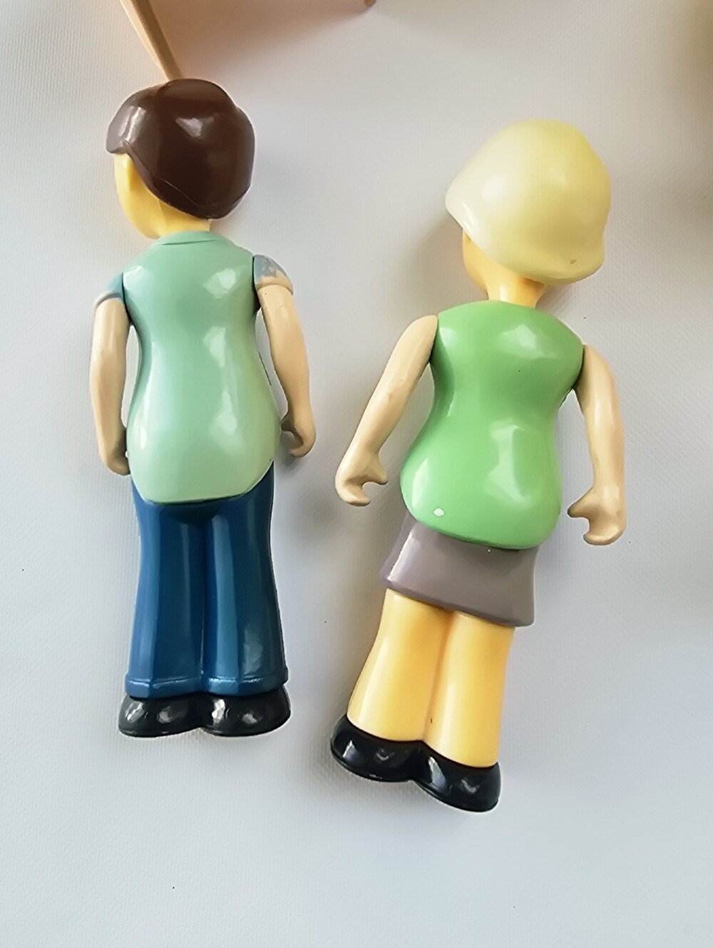 Vintage Little Tikes Place Dollhouse Family Figures Kitchen Furniture Lot - Picture 8 of 16